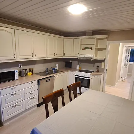 Leilighet Loftsleilighet Med Sjoutsikt Florø
